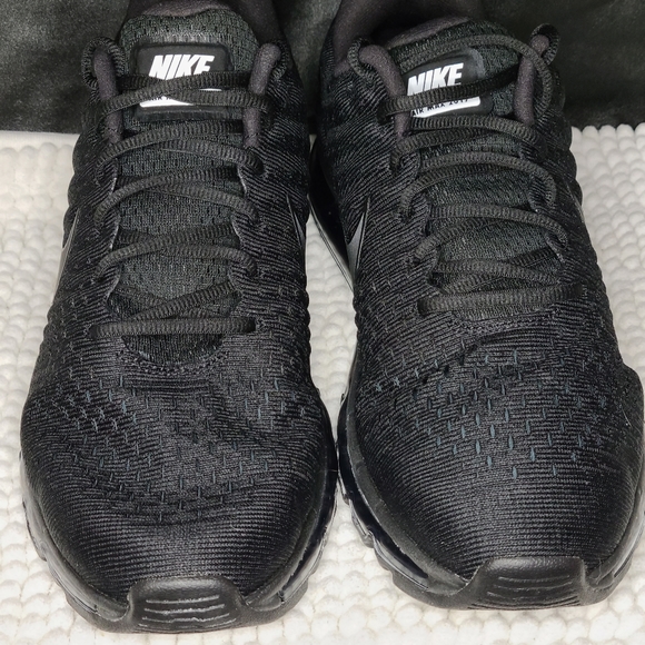 **SOLD**Men's Nike Air Max 2017 - Picture 2 of 10